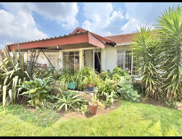 3 BEDROOM HOUSE FOR SALE IN MINNEBRON
